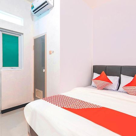 Super Oyo 2223 J&B Room Utan Kayu Jakarta Ngoại thất bức ảnh