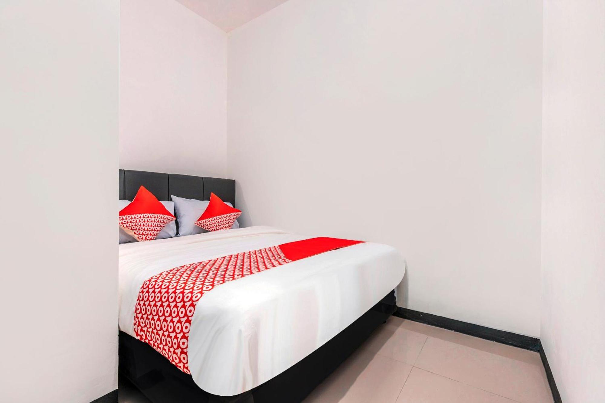 Super Oyo 2223 J&B Room Utan Kayu Jakarta Ngoại thất bức ảnh